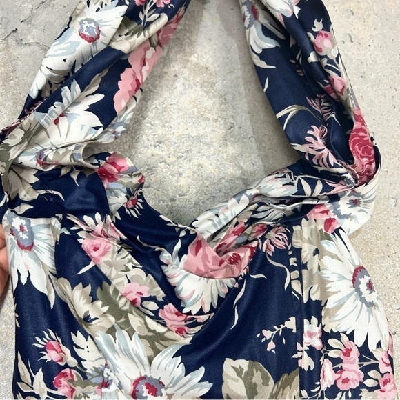 Vintage 80s laura Ashley navy pink cream cottage core floral halter dress 6 - Picture 8 of 13